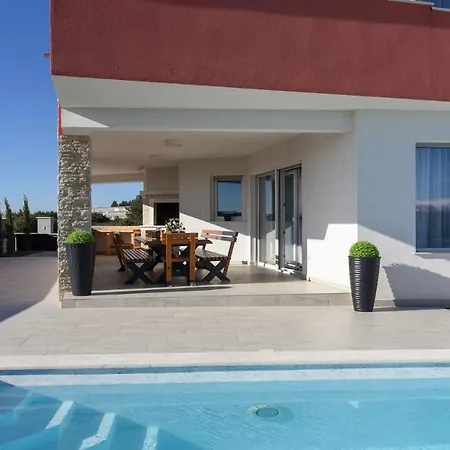Luxury Astria Villa