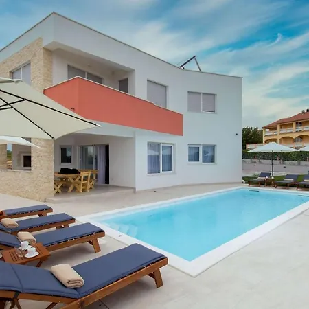 Villa Luxury Astria *
